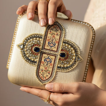 HS | CLUTCHES | ROYAL CLUTCHES | GOLDEN