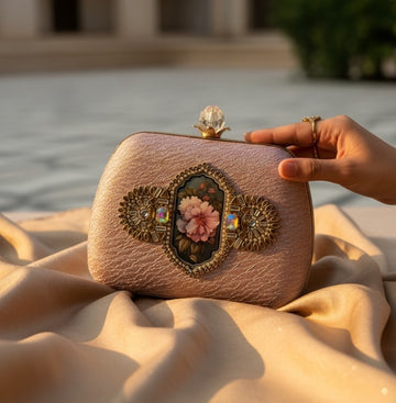 HS | CLUTCHES | ROYAL CLUTCHES | PINK